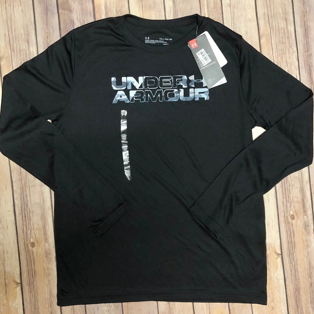 Under Armour long sleeve t-shirt size YXL